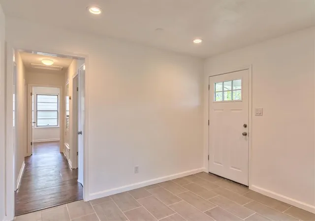 5th image of 8107 Lazy Ln, Austin, TX 78757 | MLS# 7506069