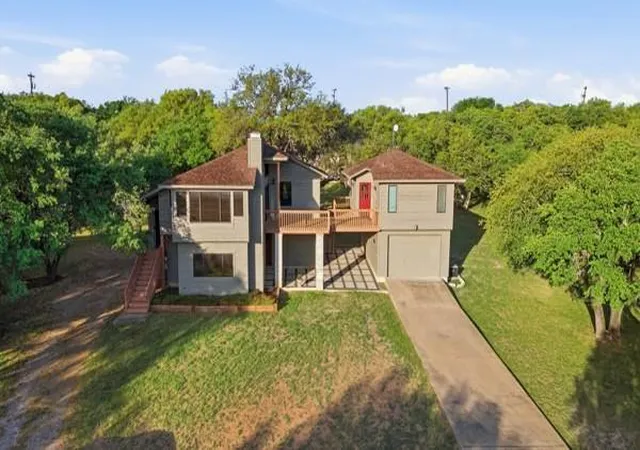 Homes for sale in Spicewood, TX | 406 Coventry Rd, Spicewood, TX 78669 | MLS# 7975789