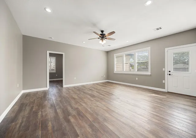 4th image of 4805 Louis Ave, Austin, TX 78721 | MLS# 4393568