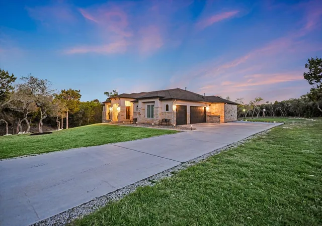 2nd image of 250 Brown Saddle Cv, Driftwood, TX 78619 | MLS# 5539697