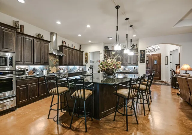 4th image of 250 Brown Saddle Cv, Driftwood, TX 78619 | MLS# 5539697