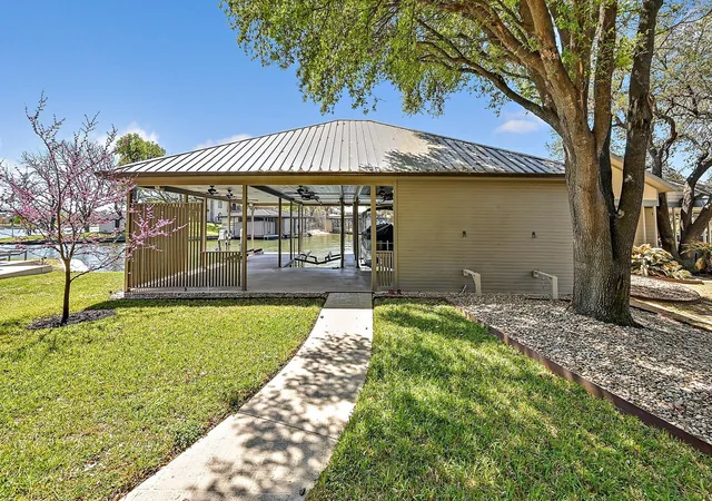 Homes for sale in Kingsland, TX | 2210 Fredwoods Dr, Kingsland, TX 78639 | MLS# 1924445
