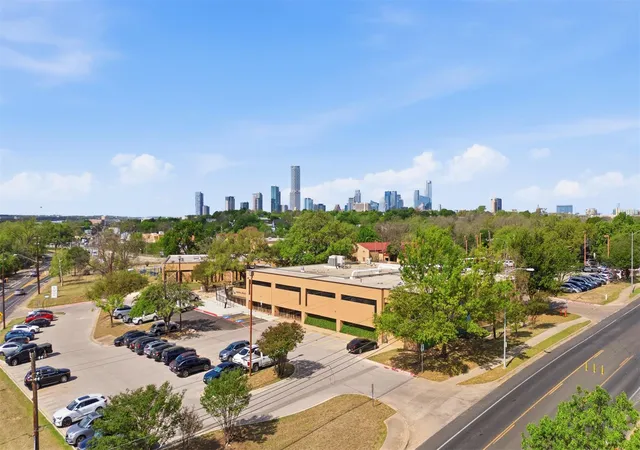 25th image of 2900 Webberville Rd, Austin, TX 78702 | MLS# 1159628