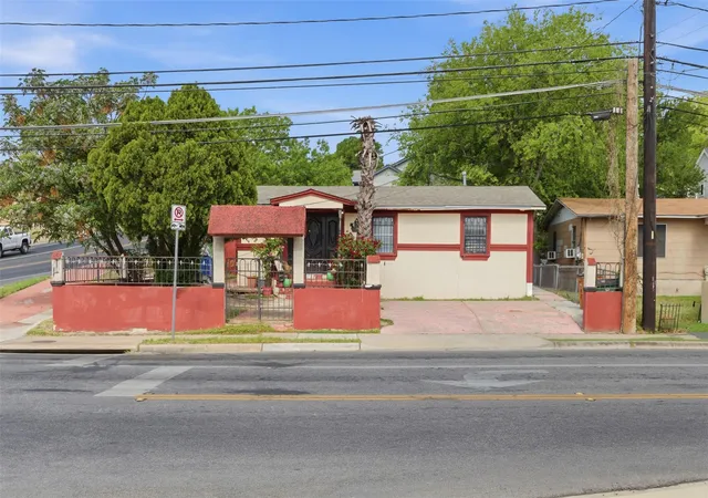 4th image of 2900 Webberville Rd, Austin, TX 78702 | MLS# 1159628