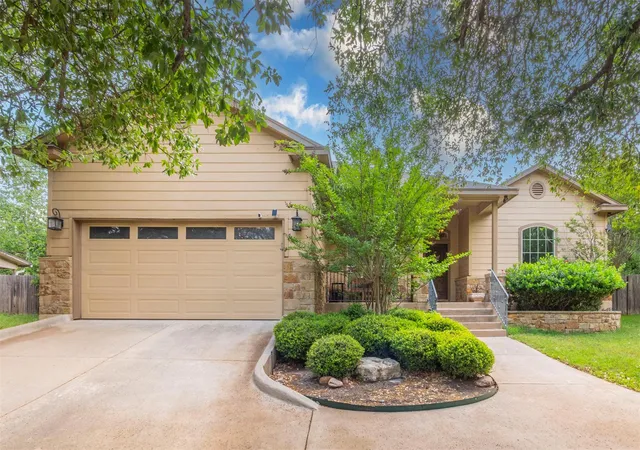 1st image of 10033 Longhorn Skwy, Dripping Springs, TX 78620 | MLS# 5389196