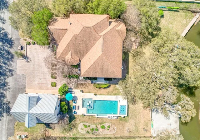 2nd image of 120 Sleepy Oaks Dr, Kingsland, TX 78639 | MLS# 6031635