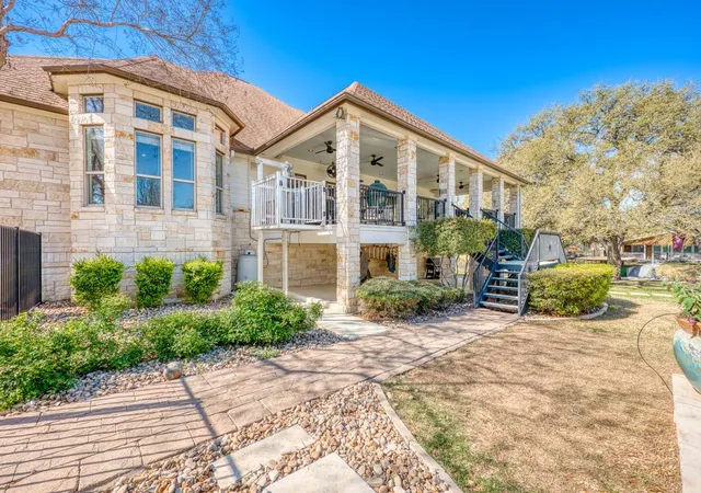 4th image of 120 Sleepy Oaks Dr, Kingsland, TX 78639 | MLS# 6031635