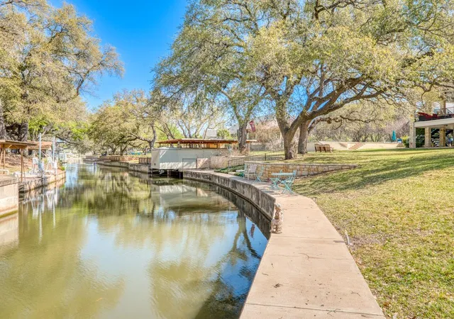 5th image of 120 Sleepy Oaks Dr, Kingsland, TX 78639 | MLS# 6031635
