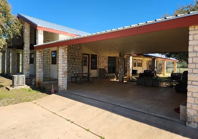 3rd image of 313 Rawhide Rd, Burnet, TX 78611 | MLS# 7550636