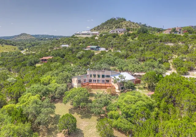 Photo 4 of Single family home for sale at 798 Fawn Trl, Canyon Lake, TX 78133 | MLS# 6723957 | Listing updated on 2026-07-30
