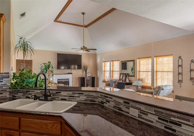 5th image of 105 Wallace Riddell Dr, Burnet, TX 78611 | MLS# 5372661