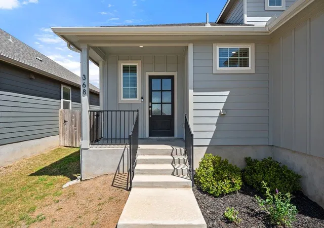 Photo 4 of Single family home for sale at 368 Banff Dr, Kyle, TX 78640 | MLS# 9351094 | Listing updated on 2026-09-28