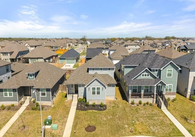 Photo 3 of Single family home for sale at 368 Banff Dr, Kyle, TX 78640 | MLS# 9351094 | Listing updated on 2026-09-28
