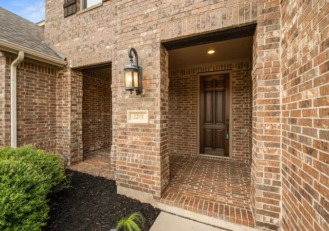 Photo 3 of Single family home for sale at 2201 Quarry Loop, Leander, TX 78641 | MLS# 3417900 | Listing updated on 2026-08-31