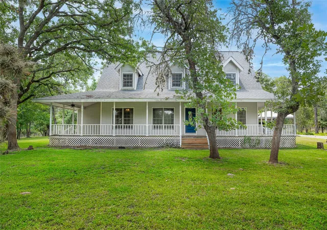 2nd image of 2981 Vivroux Ranch Rd, Seguin, TX 78155 | MLS# 3646327