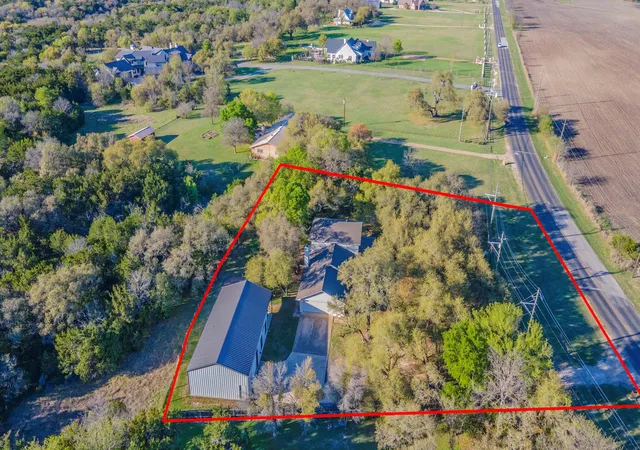 2nd image of 8292 Hartrick Bluff Rd, Temple, TX 76502 | MLS# 2442930