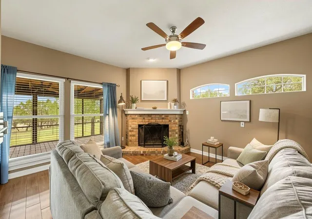 2nd image of 101 Pioneer Trl, Dripping Springs, TX 78620 | MLS# 5756804