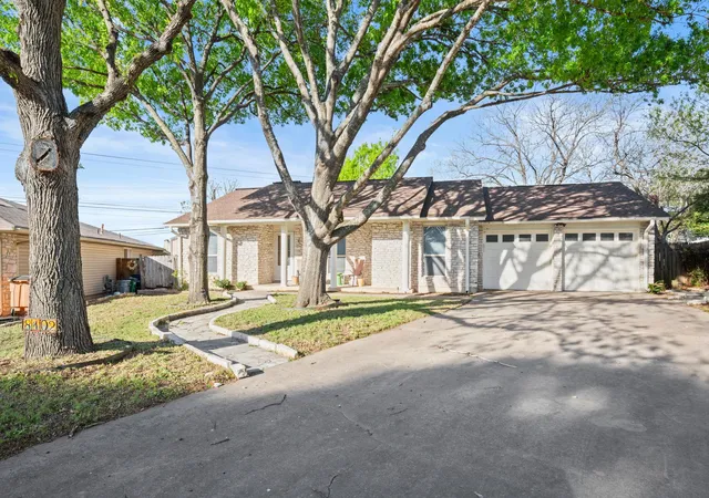 2nd image of 8102 Furness Cv, Austin, TX 78753 | MLS# 9395222