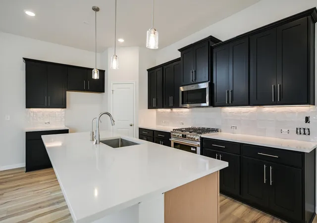 5th image of 8517 Dongan Dr, Austin, TX 78744 | MLS# 6670078