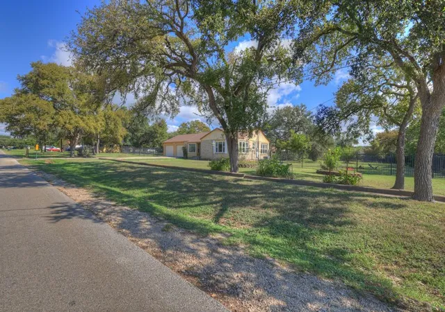 29th image of 800 N Bishop St, San Marcos, TX 78666 | MLS# 8151464