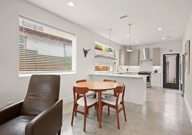 3rd image of 3506 Pennsylvania Ave #1, Austin, TX 78721 | MLS# 7572840