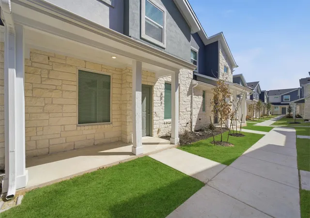 2nd image of 500 Municipal Dr #302, Leander, TX 78641 | MLS# 1922780