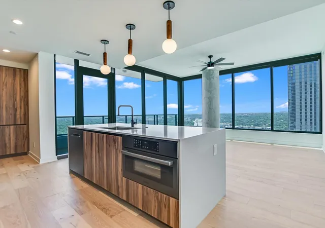 Photo 2 of Condo for sale at 84 East Ave #2506, Austin, TX 78701 | MLS# 9958356 | Listing updated on 2026-09-23