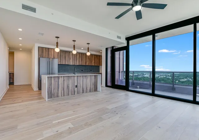 Photo 3 of Condo for sale at 84 East Ave #2506, Austin, TX 78701 | MLS# 9958356 | Listing updated on 2026-09-23