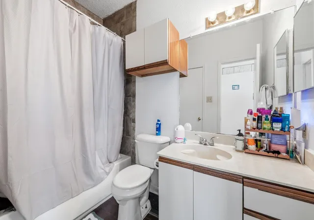 5th image of 912 W 22Nd St #305, Austin, TX 78705 | MLS# 7032144