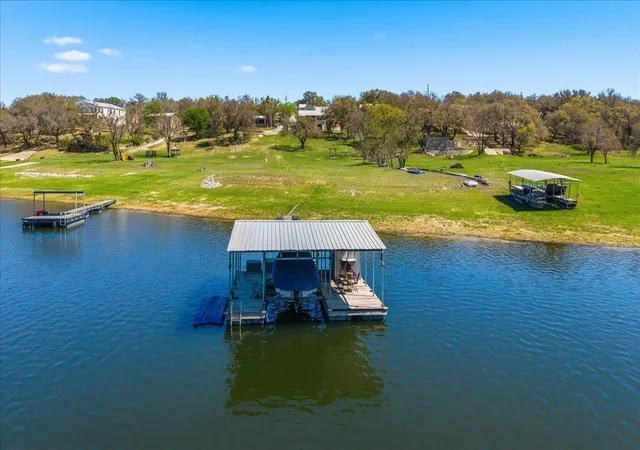 Homes for sale in Spicewood, TX | 25207 Lake View Dr, Spicewood, TX 78669 | MLS# 6390644