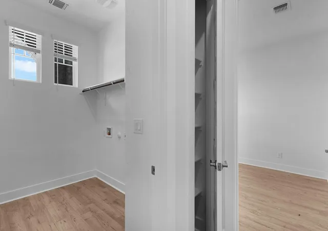 Photo 3 of Single family home for sale at 117 Beautiful Wisdom Ct, Georgetown, TX 78628 | MLS# 7493381 | Listing updated on 2026-09-27