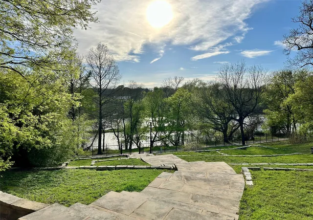 4th image of 802 Main St, Bastrop, TX 78602 | MLS# 8822331