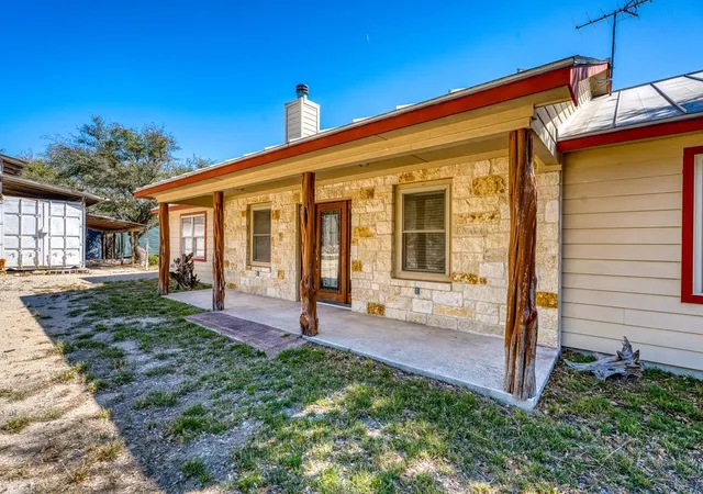 4th image of 1129 Lonesome Loop, Blanco, TX 78606 | MLS# 3868265