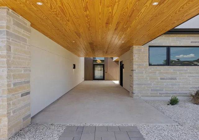 Photo 2 of Single family home for sale at 100 Nattie Woods, Horseshoe Bay, TX 78657 | MLS# 9813982 | Listing updated on 2026-10-08