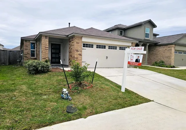 Photo 2 of Single family home for sale at 234 Canley Loop, Hutto, TX 78634 | MLS# 5739075 | Listing updated on 2026-04-26
