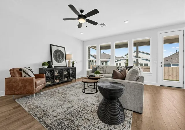 Photo 3 of Sale Pending at 9404 Hamadryas Dr, Austin, TX 78744 | MLS# 9196703 | Listing updated on 2026-10-27