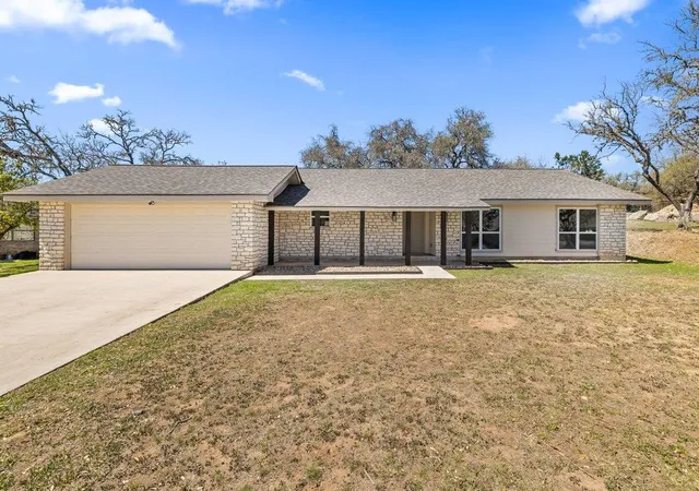 Photo 3 of Single family home for sale at 60 Augusta Dr, Wimberley, TX 78676 | MLS# 6366155 | Listing updated on 2026-10-08