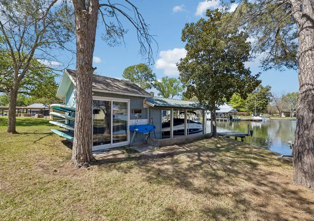 Homes for sale in Granite Shoals, TX | 619 Clear Cove Dr, Granite Shoals, TX 78654 | MLS# 4497936