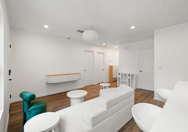 3rd image of 3501 Grayson Ln, Austin, TX 78722 | MLS# 7694126