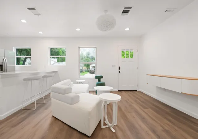 5th image of 3501 Grayson Ln, Austin, TX 78722 | MLS# 7694126