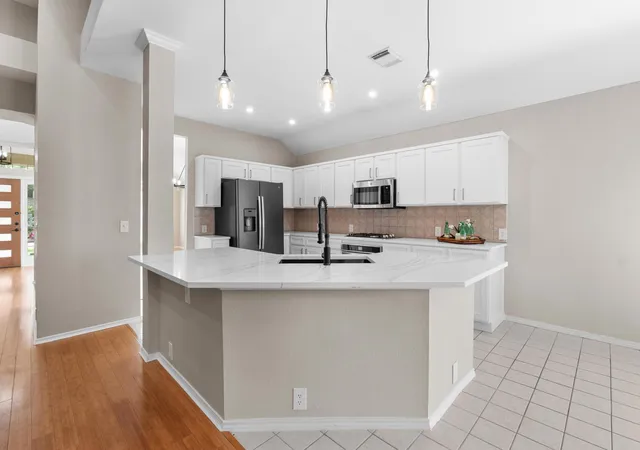 1st image of 5405 Apache Creek Cv, Austin, TX 78735 | MLS# 9726826