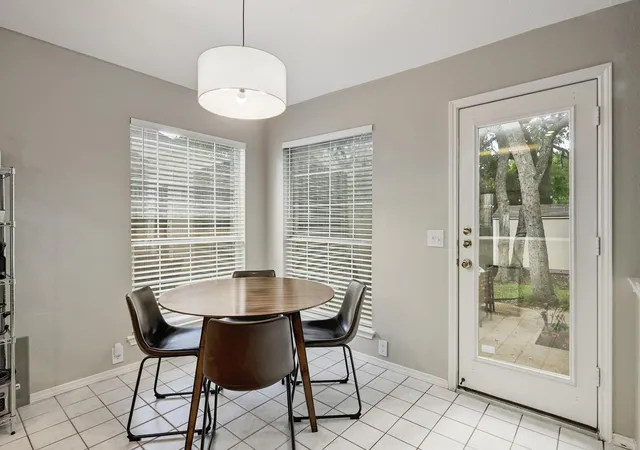 4th image of 5405 Apache Creek Cv, Austin, TX 78735 | MLS# 9726826
