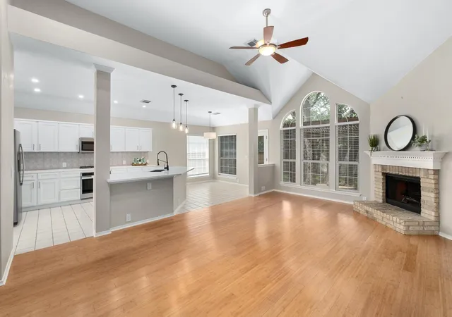 5th image of 5405 Apache Creek Cv, Austin, TX 78735 | MLS# 9726826