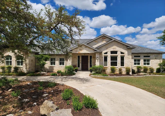 2nd image of 214 Trailmaster Cir, Driftwood, TX 78619 | MLS# 3068056