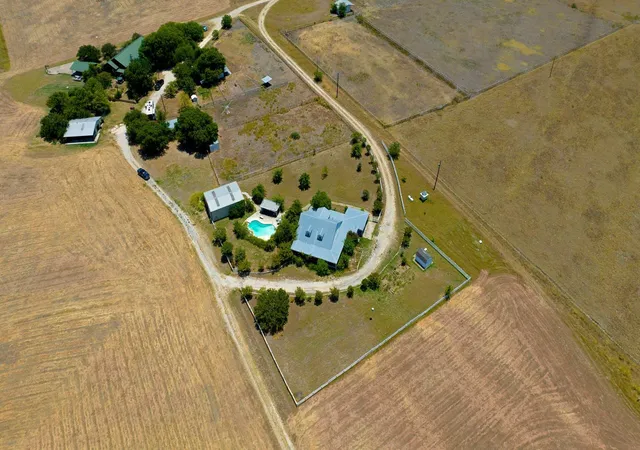 Photo 4 of House for sale at 13212 Sandeen Rd, Manor, TX 78653 | MLS# 2122342 | Listing updated on 2026-04-15