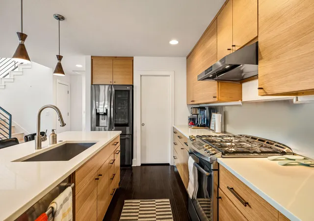 4th image of 1124 Linden St #B, Austin, TX 78702 | MLS# 1741144