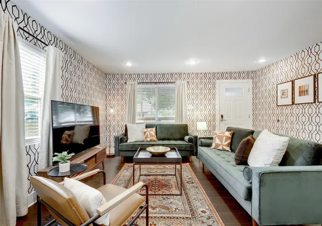 1st image of 1141 Berger St #A, Austin, TX 78721 | MLS# 6959698