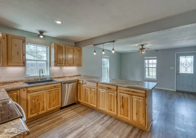 Homes for sale in Lexington, TX | 609 Dickson St, Lexington, TX 78947 | MLS# 4768754