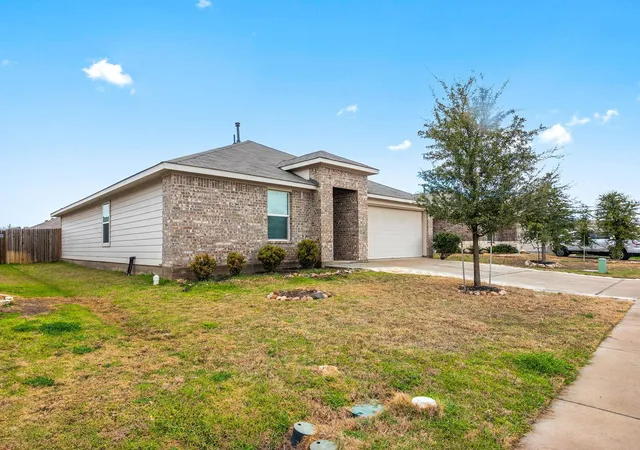 Photo 4 of Single family home for sale at 3600 Batson Dr, Austin, TX 78725 | MLS# 4590448 | Listing updated on 2026-07-01