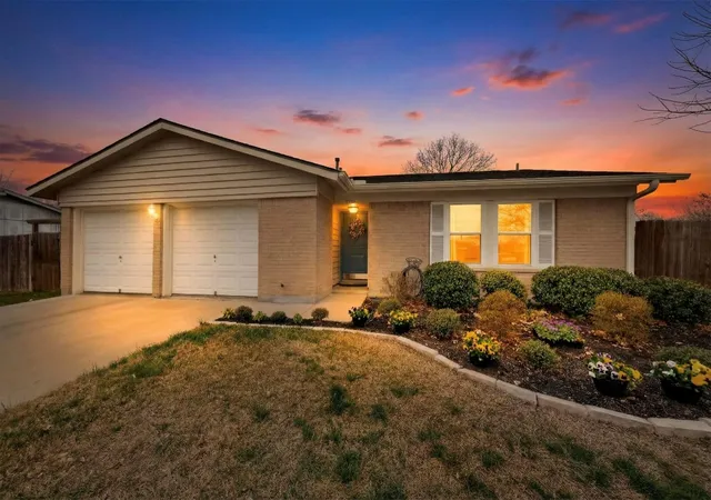 Photo 2 of Sale Pending at 1306 Lawnmont Dr, Round Rock, TX 78664 | MLS# 1773009 | Listing updated on 2026-10-09